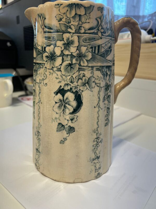 BROCCA/CARAFFA PANSY STAFFORDSHIRE ENGLAND