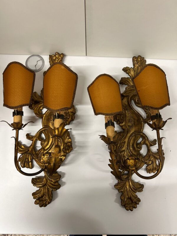 COPPIA DI APPLIQUE CON BASE IN LEGNO DORATO ORIGINALI FINE 800