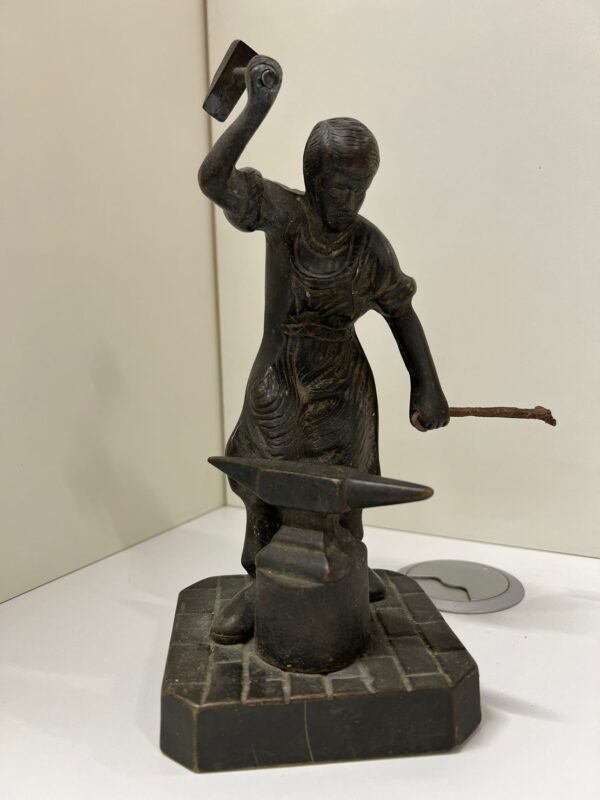 SCULTURA IN BRONZO ' FABBRO'