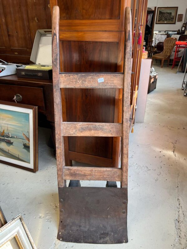 ANTICO CARRELLO PORTA SACCHI IN LEGNO