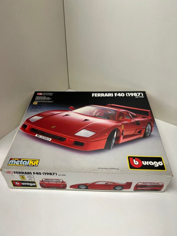 MODELLINO FERRARI F40 (1987) BURAGO - immagine 3