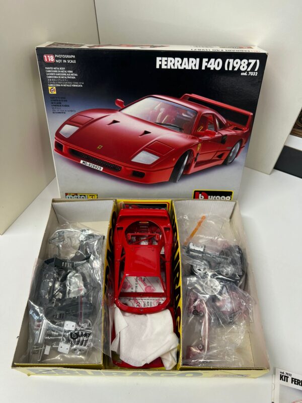 MODELLINO FERRARI F40 (1987) BURAGO - immagine 6