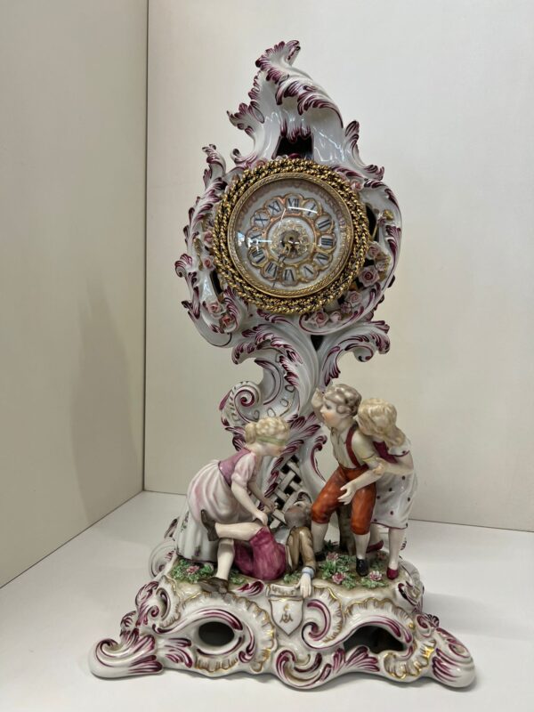 OROLOGIO IN STILE ROCOCO' IN PORCELLANA FABRIS