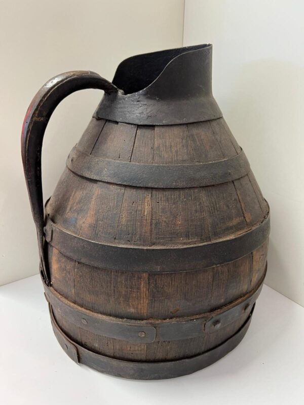 CARAFFA BROCCA IN LEGNO E FERRO ANTICA 1700