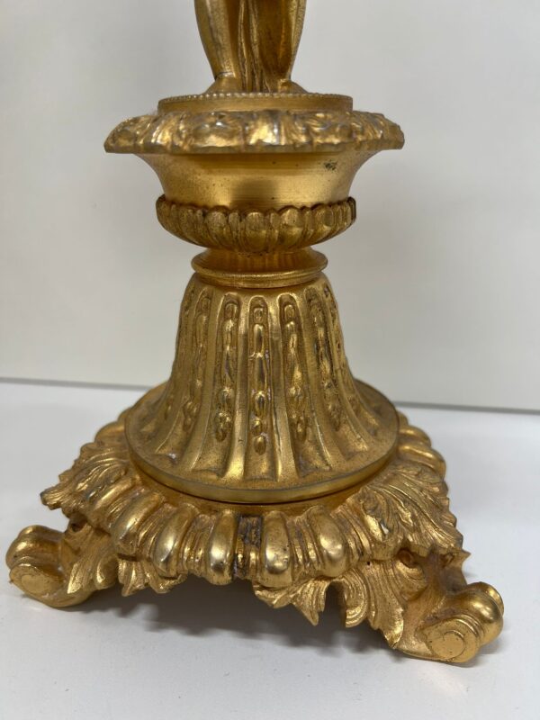 CANDELABRO IN FERRO DORATO CON PUTTO - immagine 7